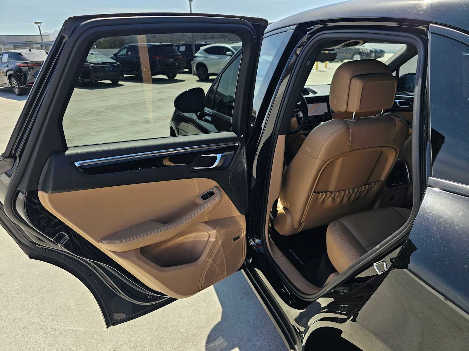 2023 Porsche Macan 4DR AWD