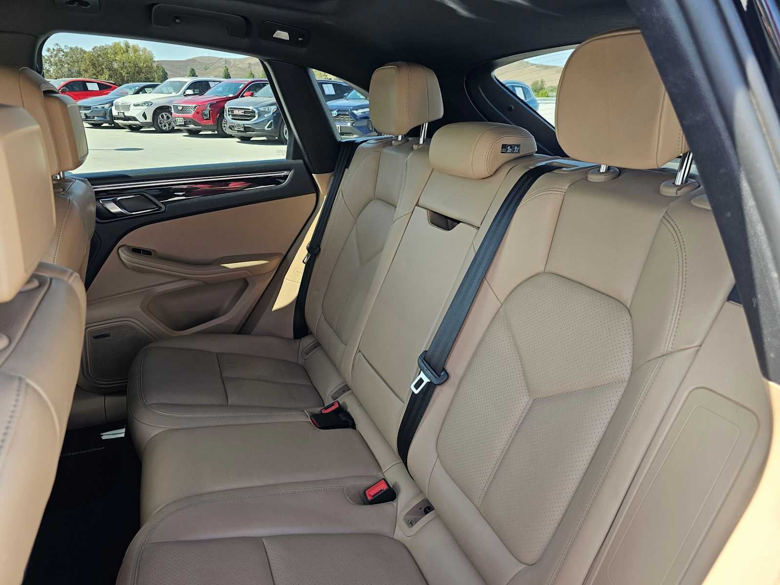 2023 Porsche Macan 4DR AWD
