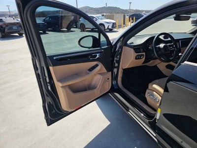 2023 Porsche Macan 4DR AWD