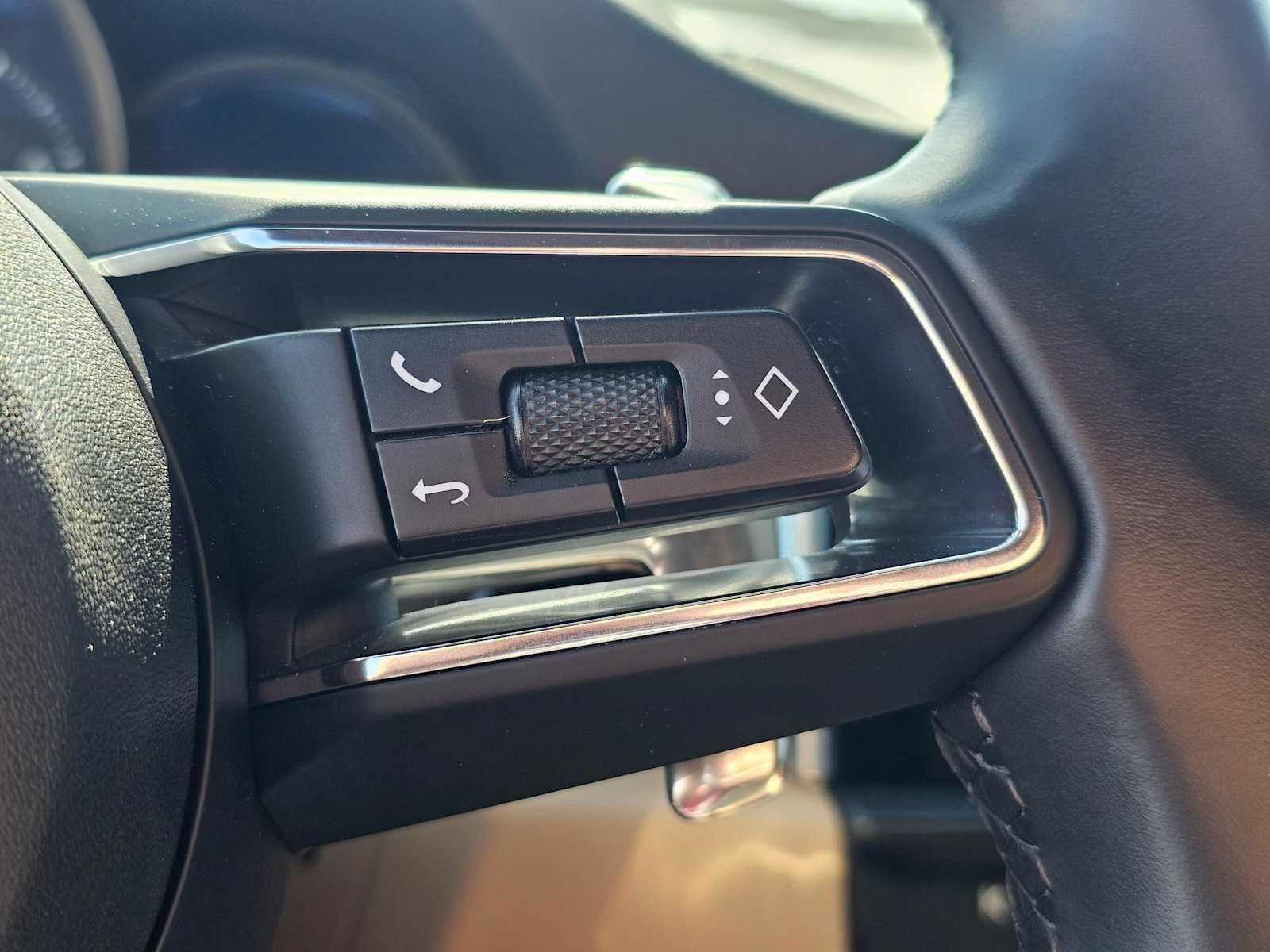 2023 Porsche Macan 4DR AWD