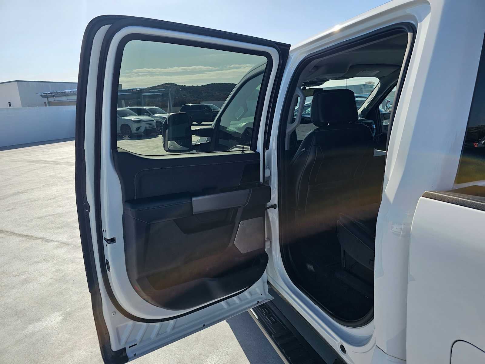 2024 Ford Super Duty F-250 Pickup LARIAT