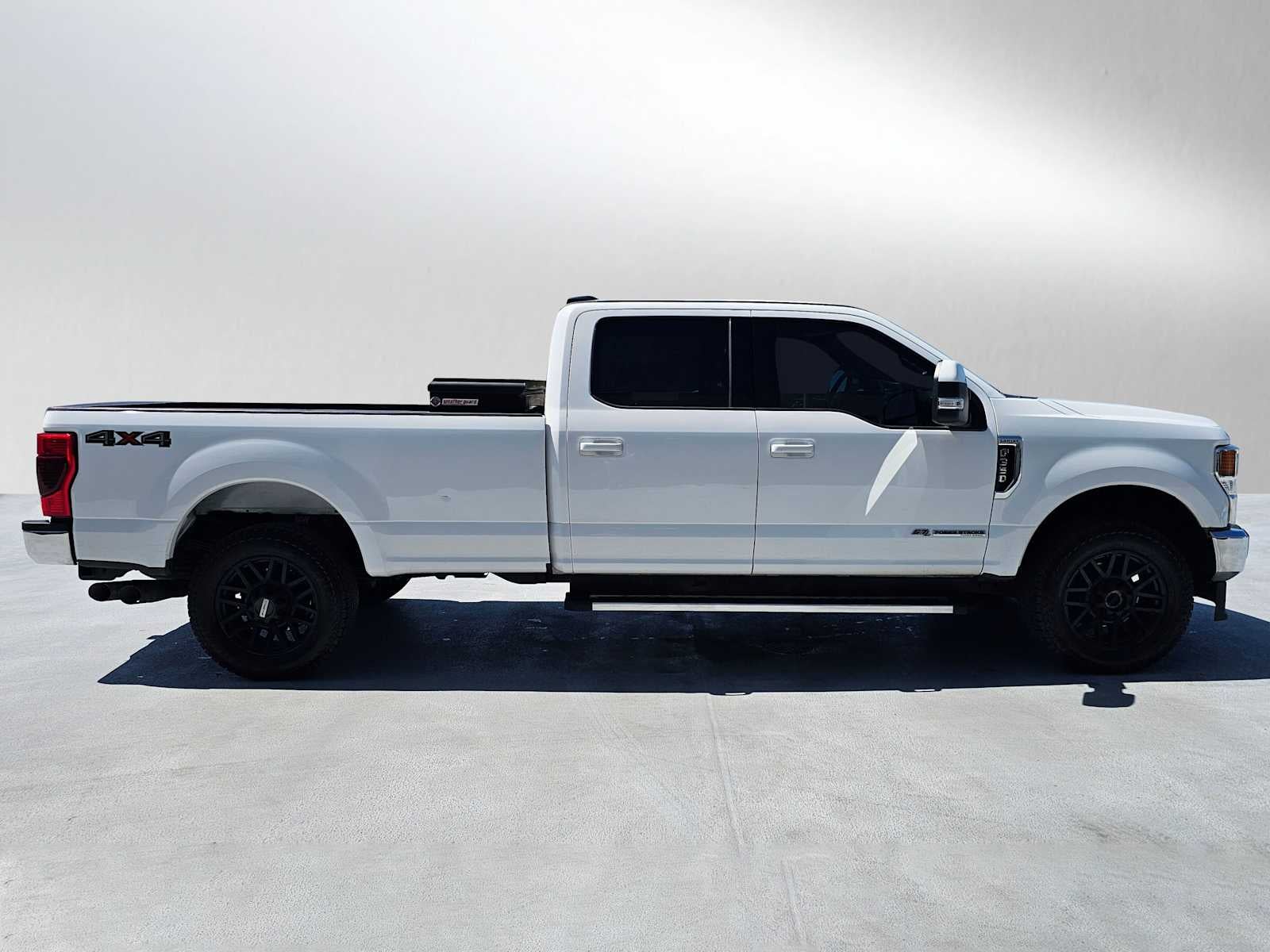 2022 Ford Super Duty F-350 SRW Pickup LARIAT
