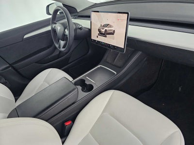 2022 Tesla Model 3 RWD
