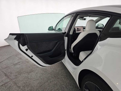 2022 Tesla Model 3 RWD