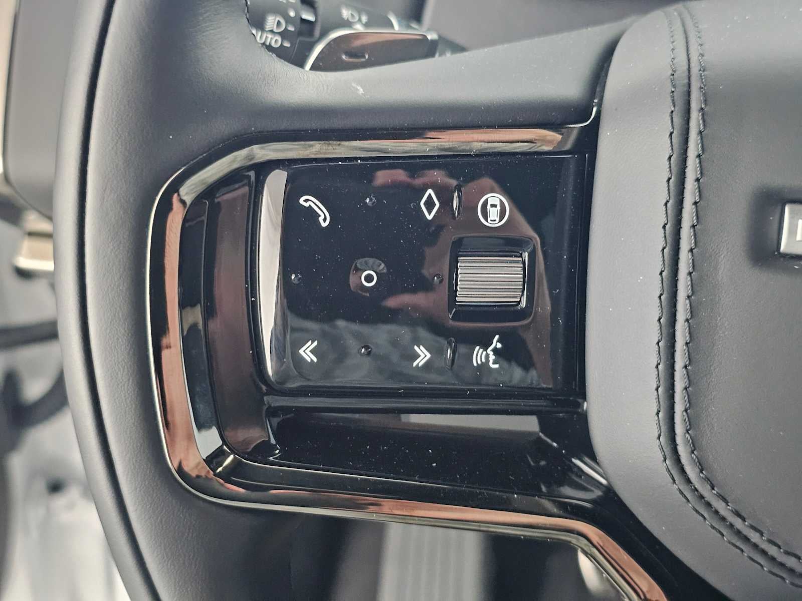 2025 Land Rover Range Rover Sport Dynamic SE