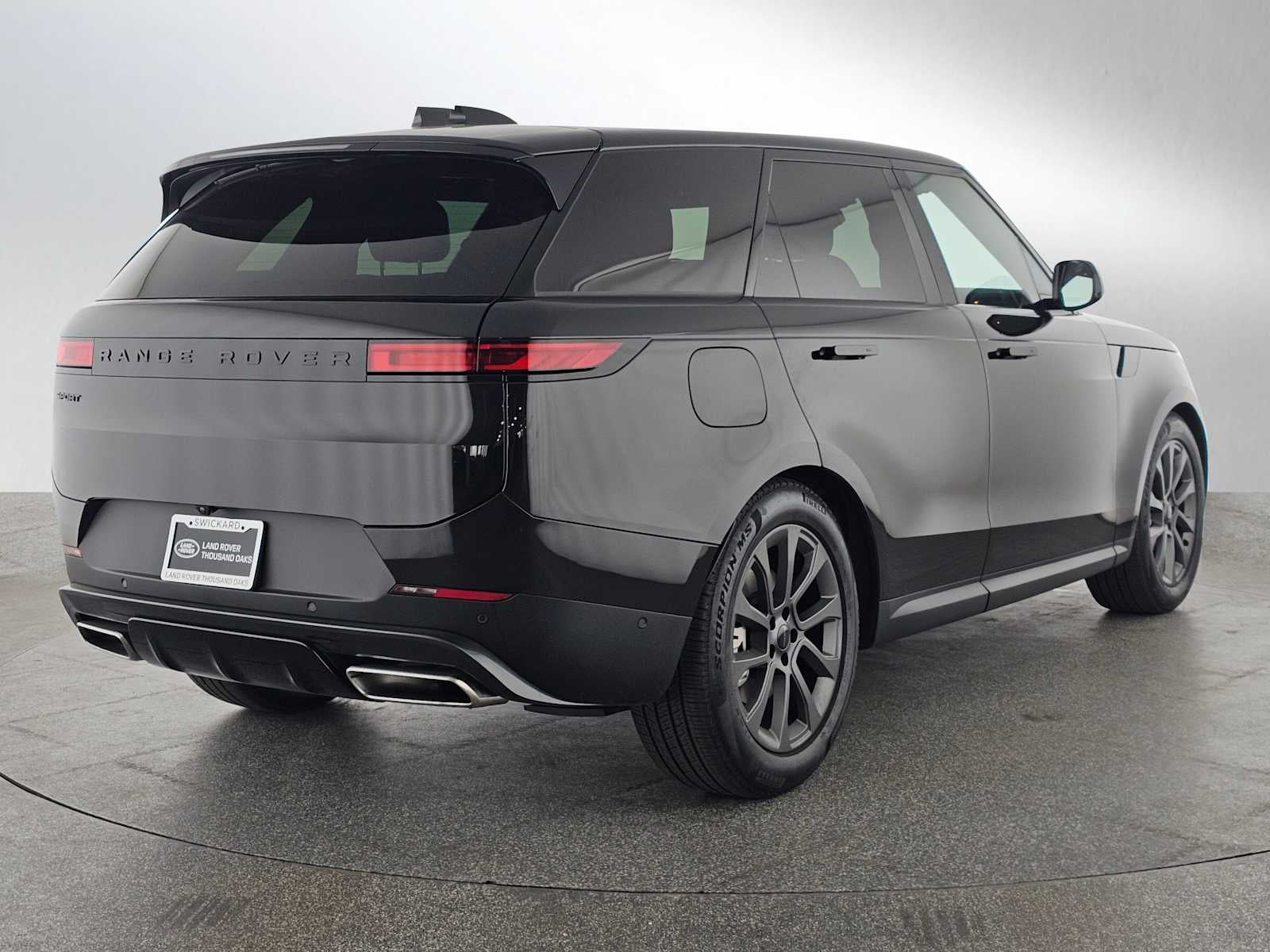 2026 Land Rover Range Rover Sport SE