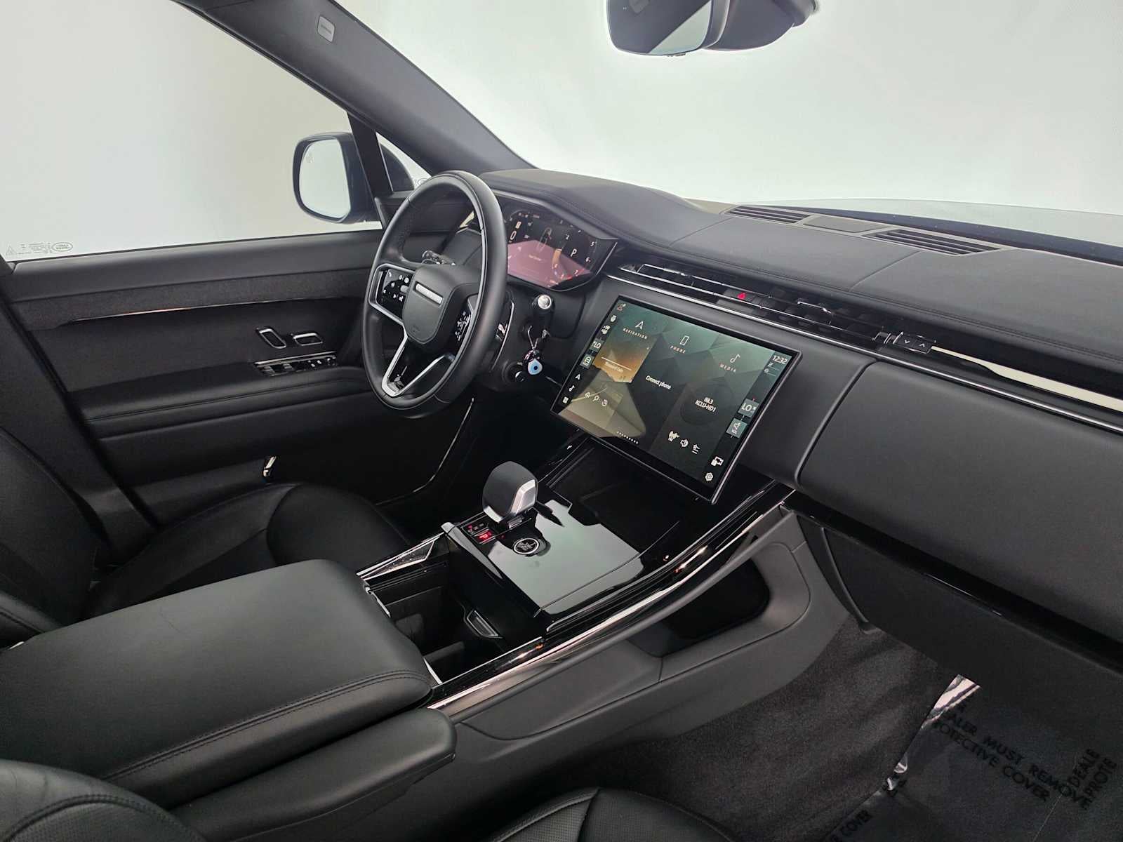 2025 Land Rover Range Rover Sport SE