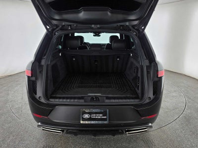 2025 Land Rover Range Rover Sport SE