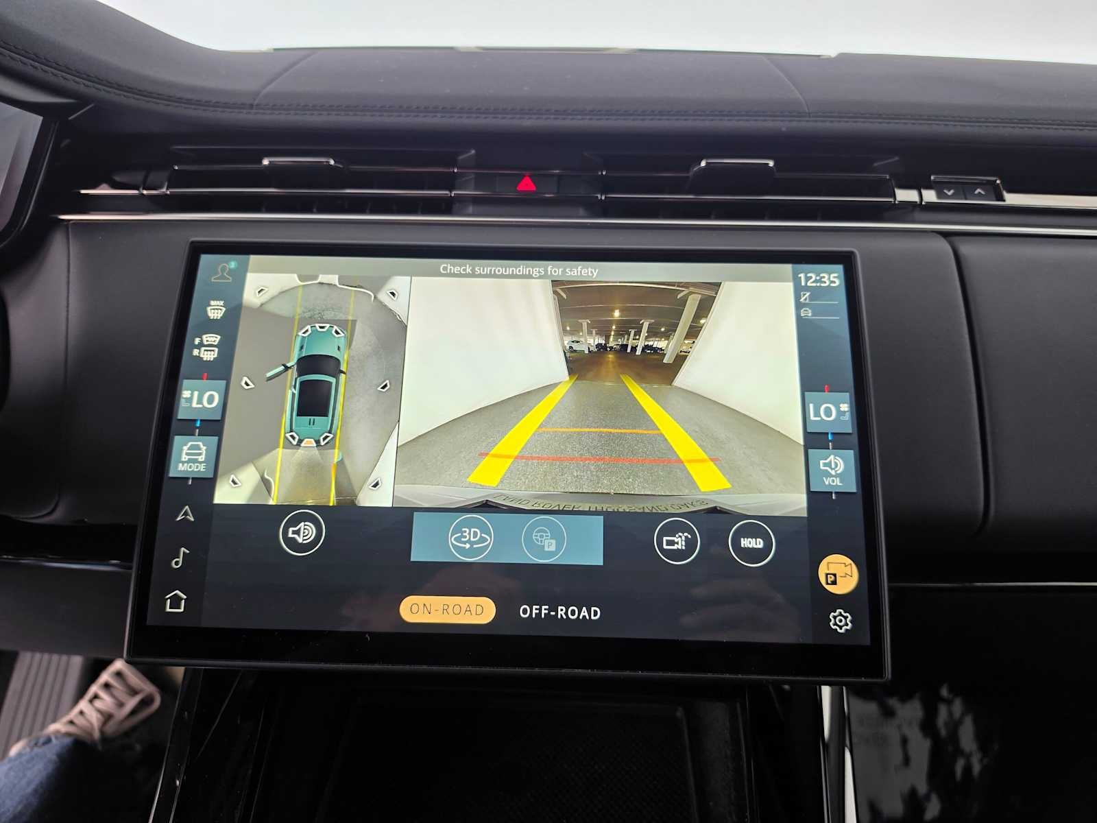 2025 Land Rover Range Rover Sport SE