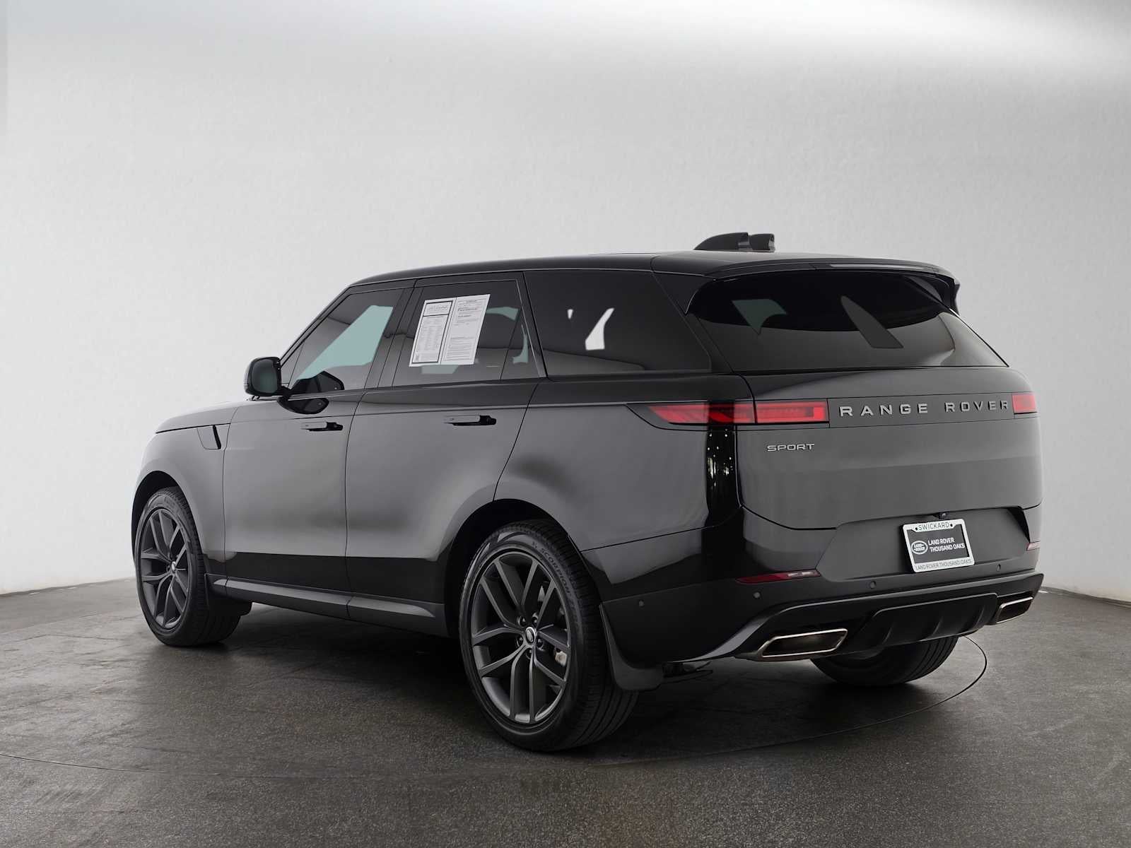 2025 Land Rover Range Rover Sport SE