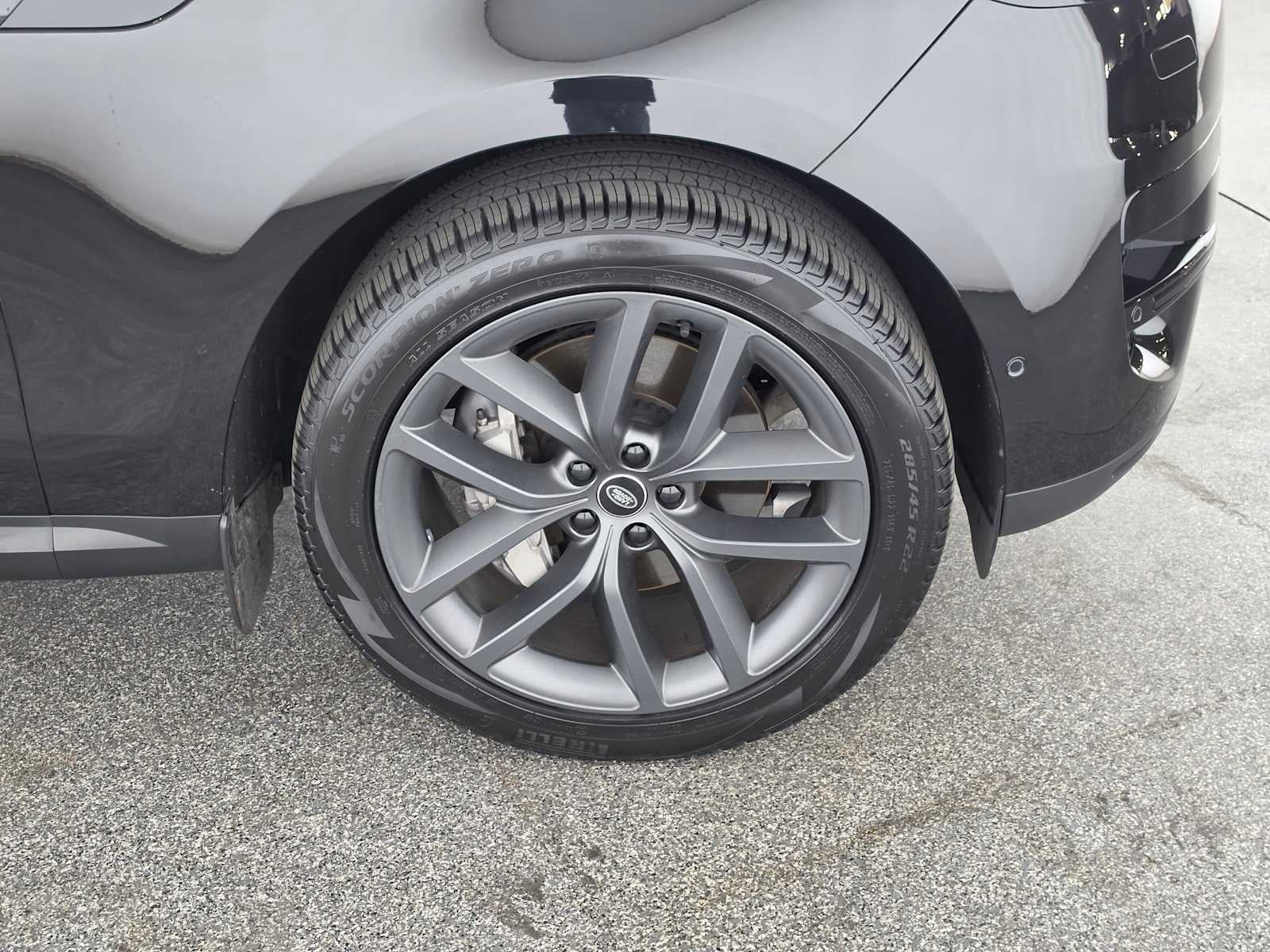 2025 Land Rover Range Rover Sport SE