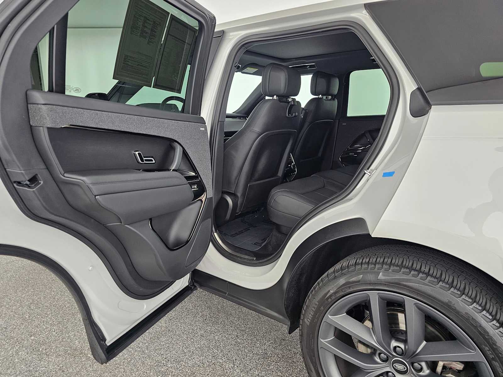 2024 Land Rover Range Rover Sport SE