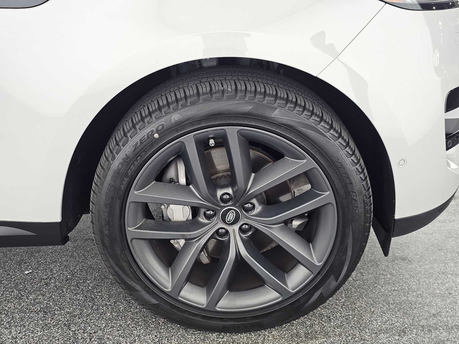 2024 Land Rover Range Rover Sport SE