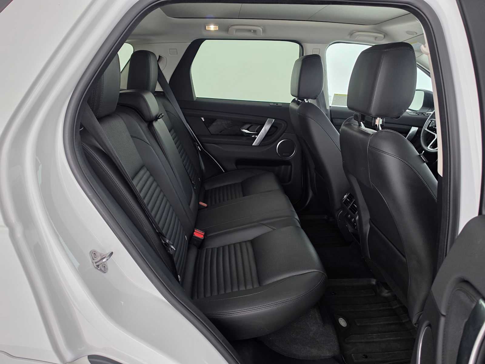 2025 Land Rover Discovery Sport S