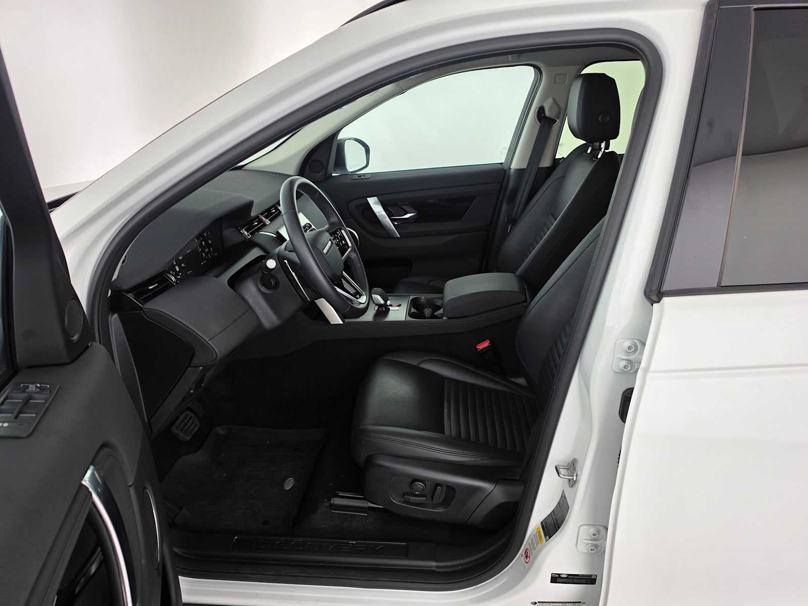 2025 Land Rover Discovery Sport S
