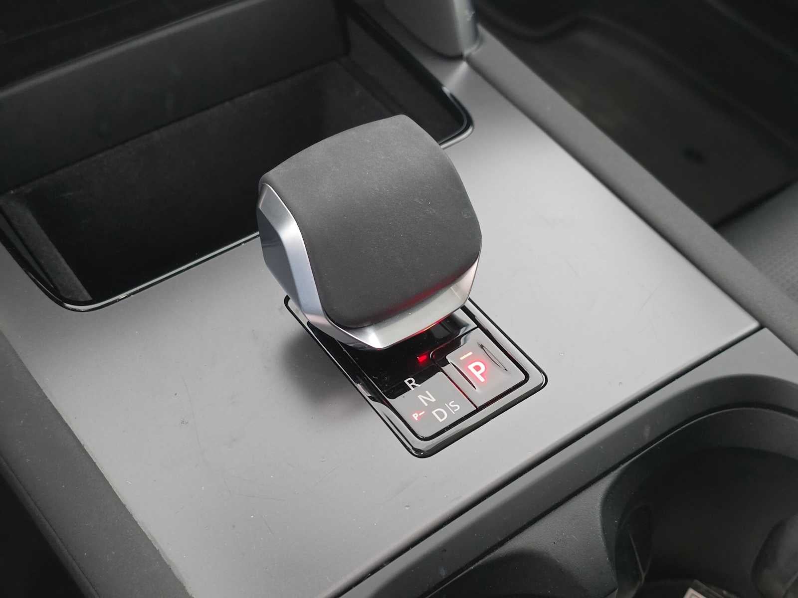 2025 Land Rover Discovery Sport S