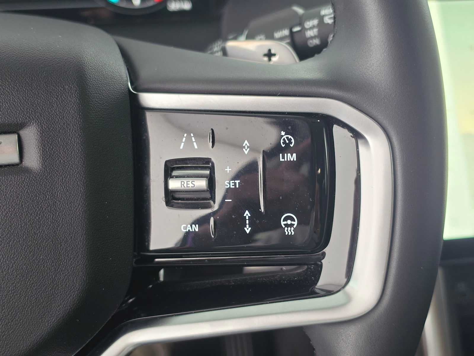 2025 Land Rover Discovery Sport S