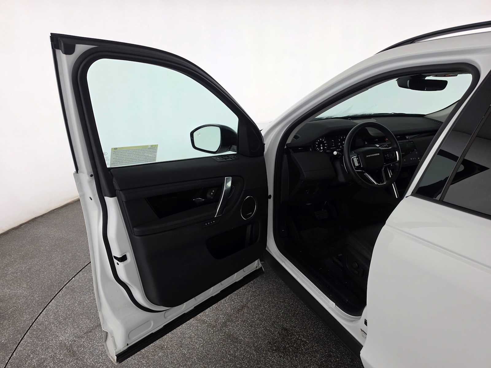 2025 Land Rover Discovery Sport S