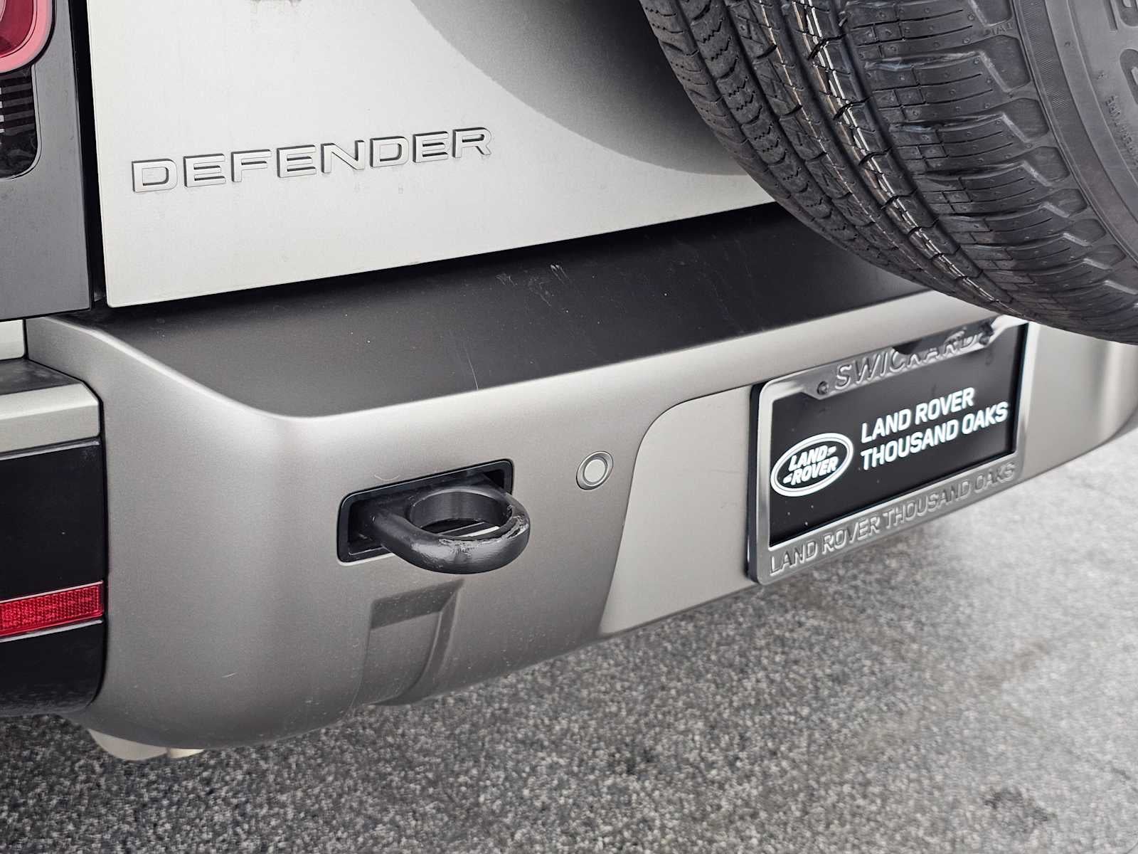 2025 Land Rover Defender X-Dynamic SE