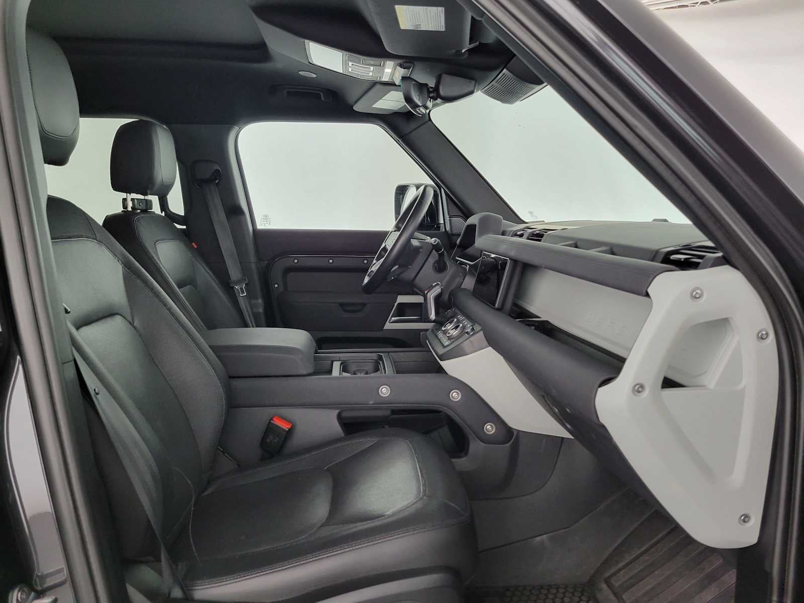 2023 Land Rover Defender X-Dynamic SE