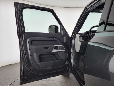 2023 Land Rover Defender X-Dynamic SE