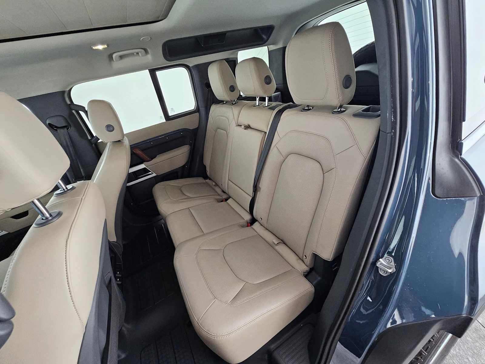 2023 Land Rover Defender S