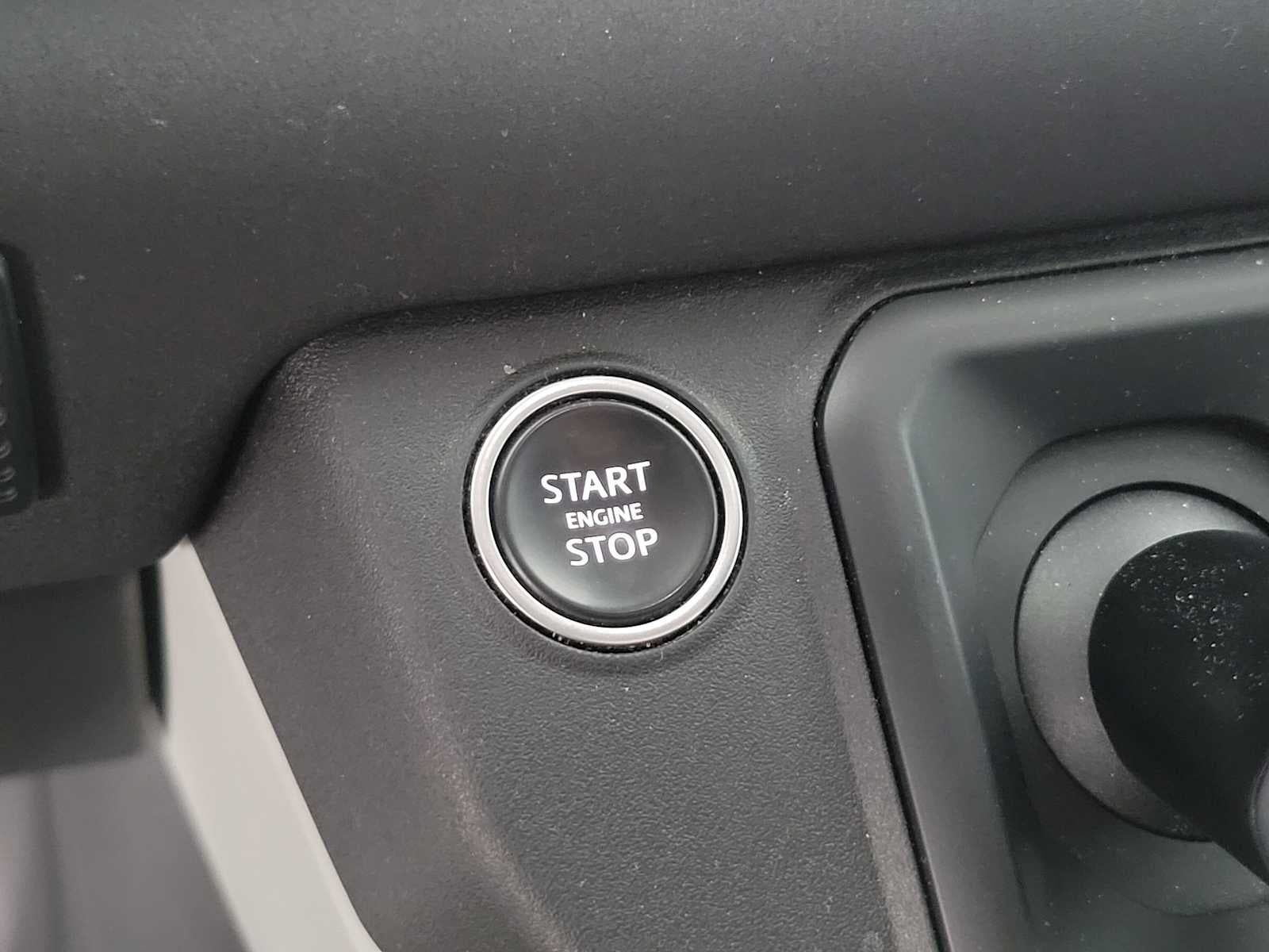 2023 Land Rover Defender S