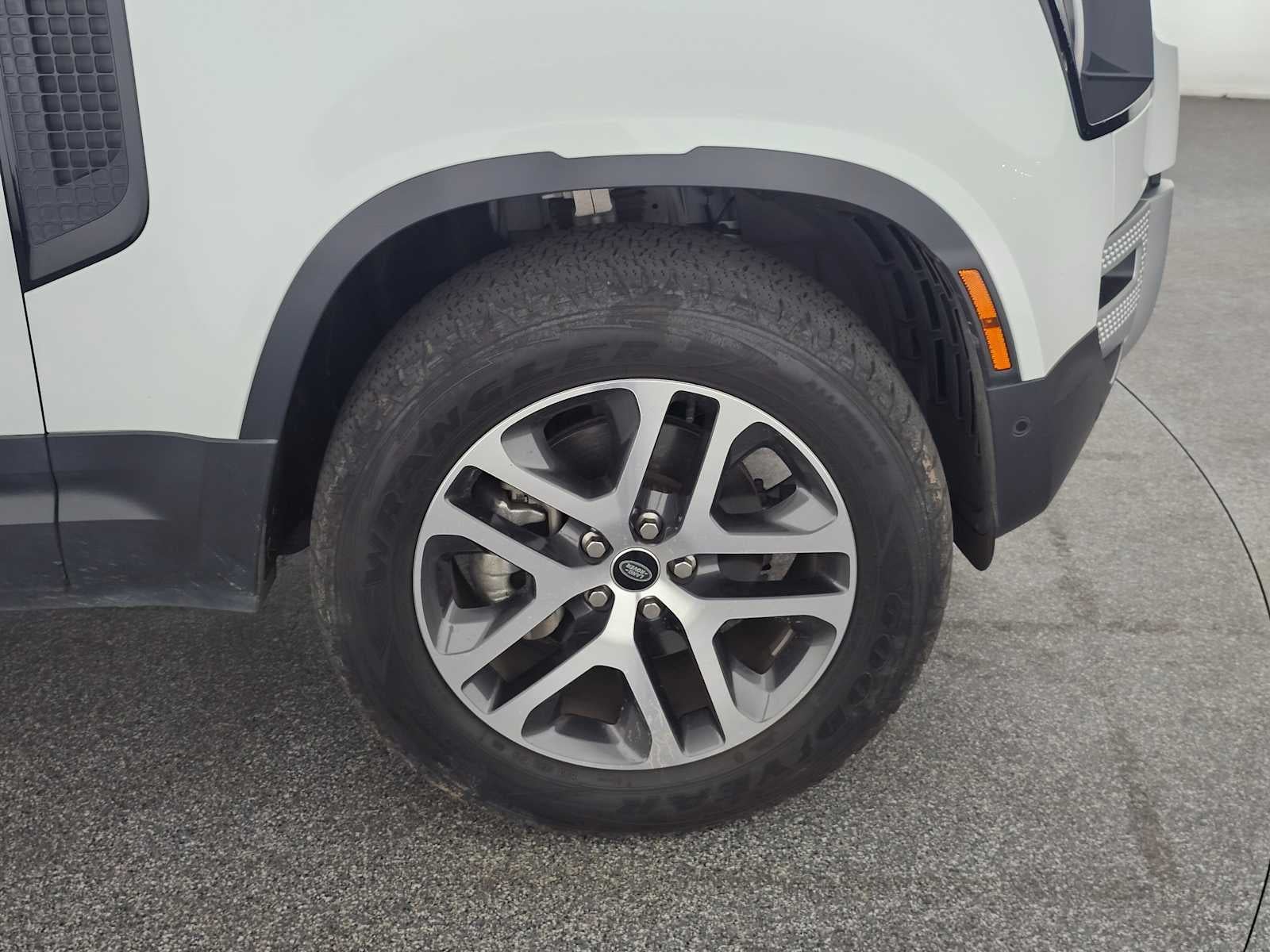 2023 Land Rover Defender S