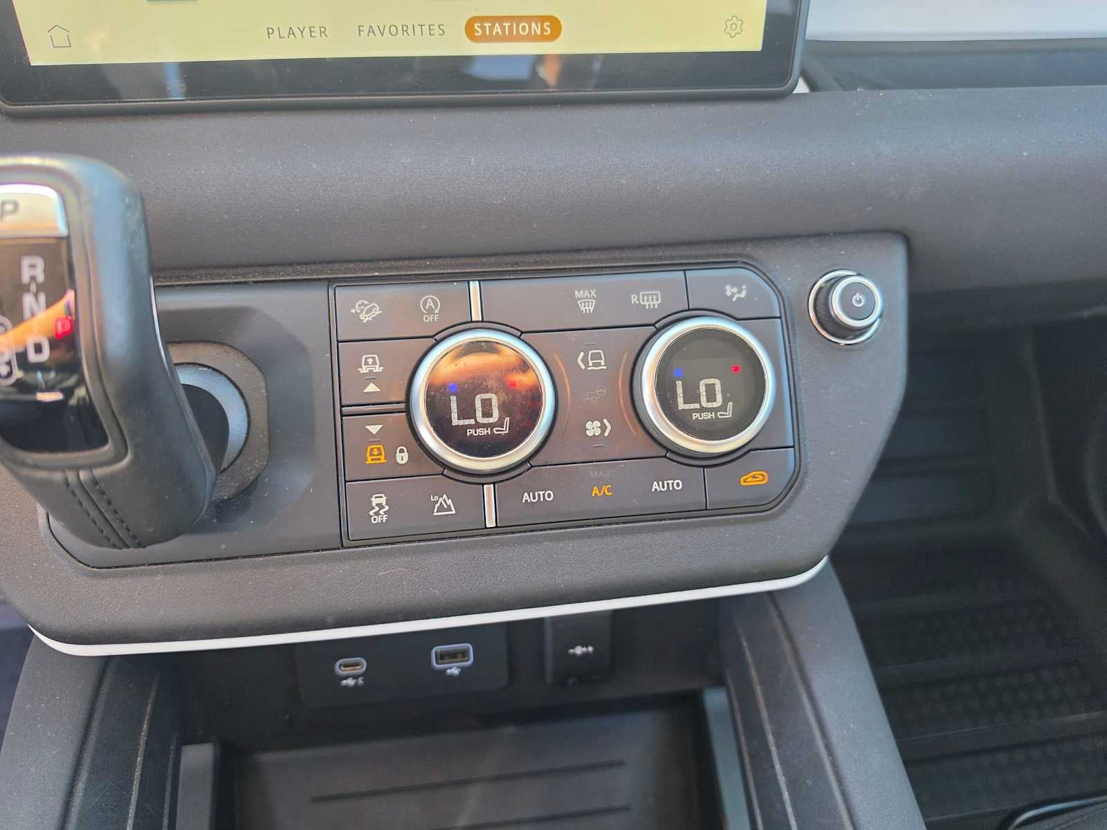 2023 Land Rover Defender 110 AWD