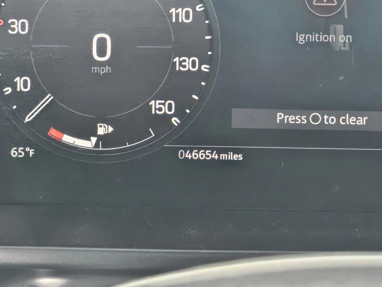 2023 Land Rover Defender SE