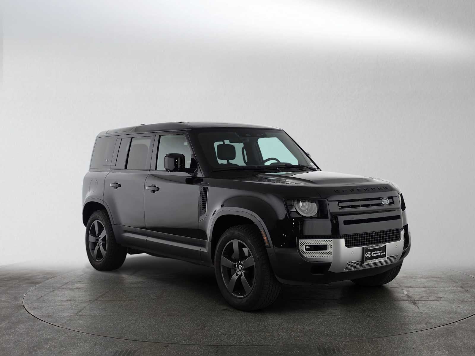 2024 Land Rover Defender SE