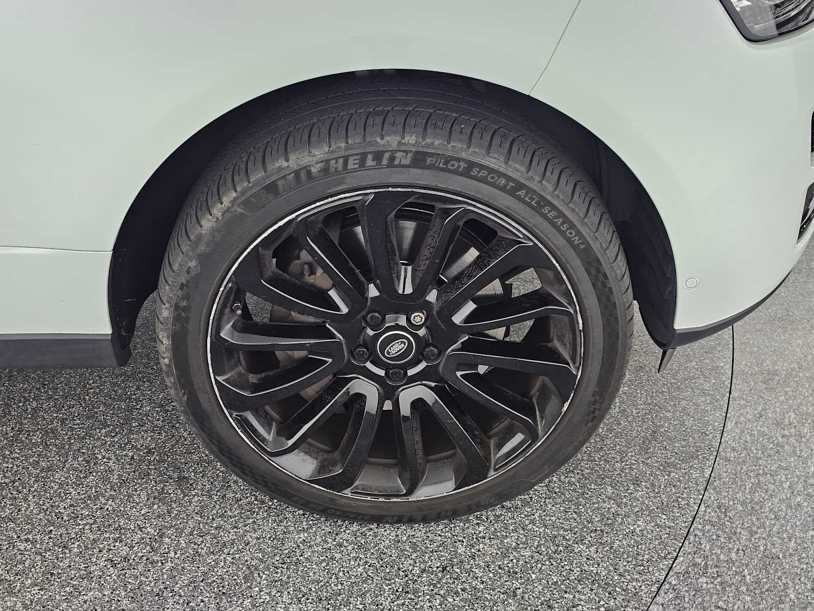2017 Land Rover Range Rover V8 Supercharged LWB