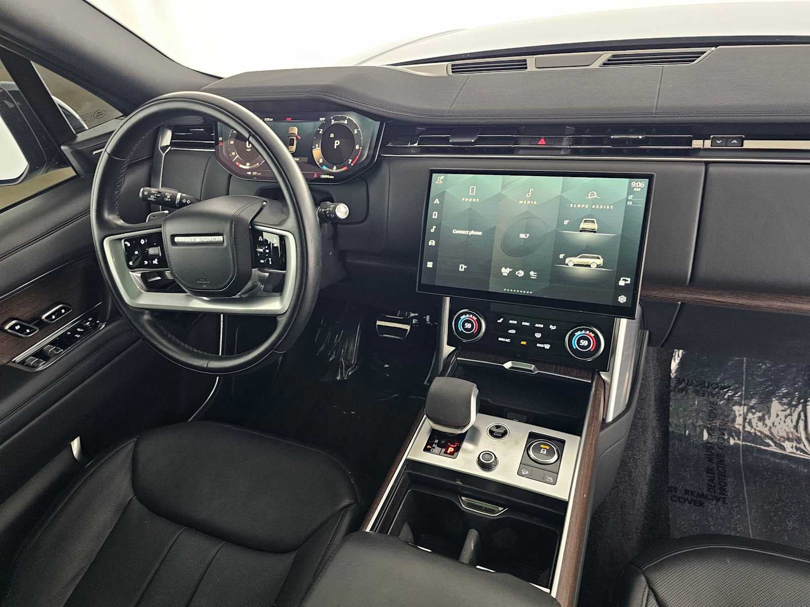 2023 Land Rover Range Rover SE