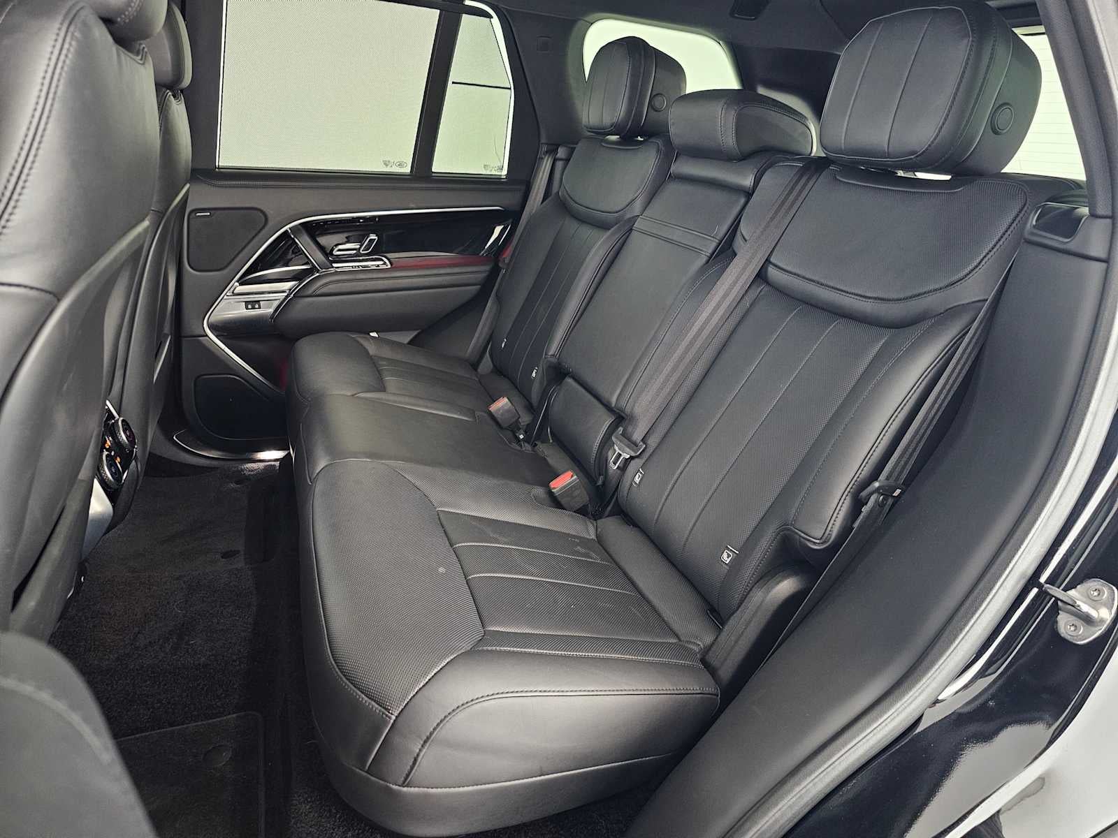 2023 Land Rover Range Rover SE