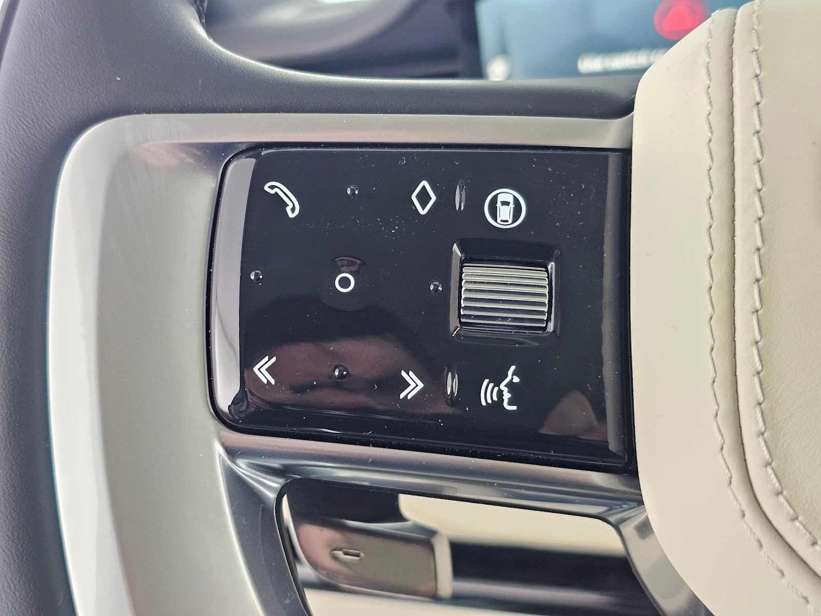 2026 Land Rover Range Rover SE