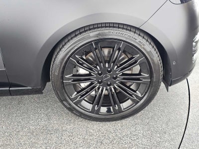 2026 Land Rover Range Rover SE
