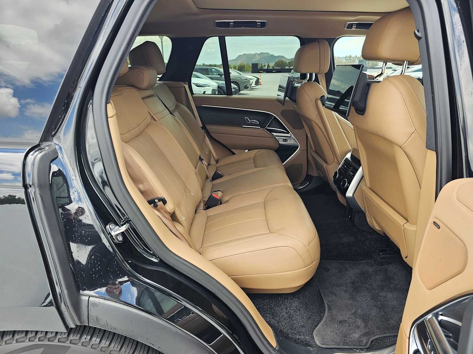 2025 Land Rover Range Rover SE