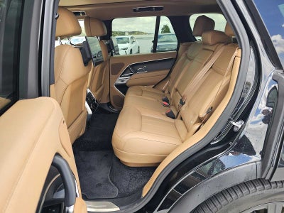 2025 Land Rover Range Rover SE