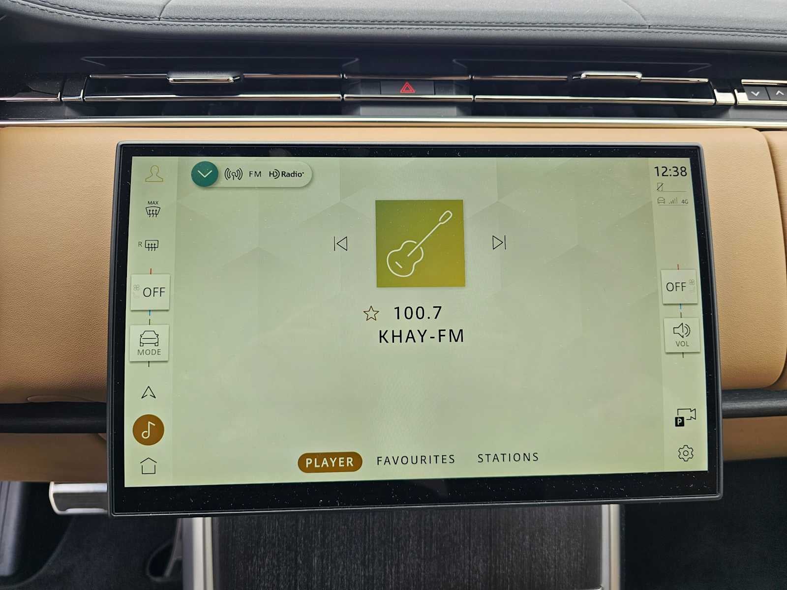 2025 Land Rover Range Rover SE