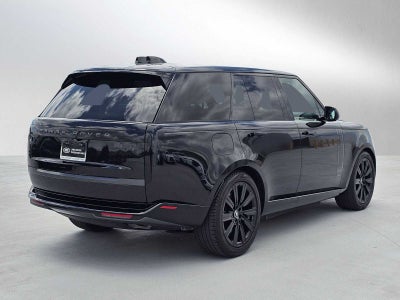 2025 Land Rover Range Rover SE