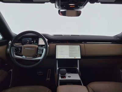 2025 Land Rover Range Rover SE