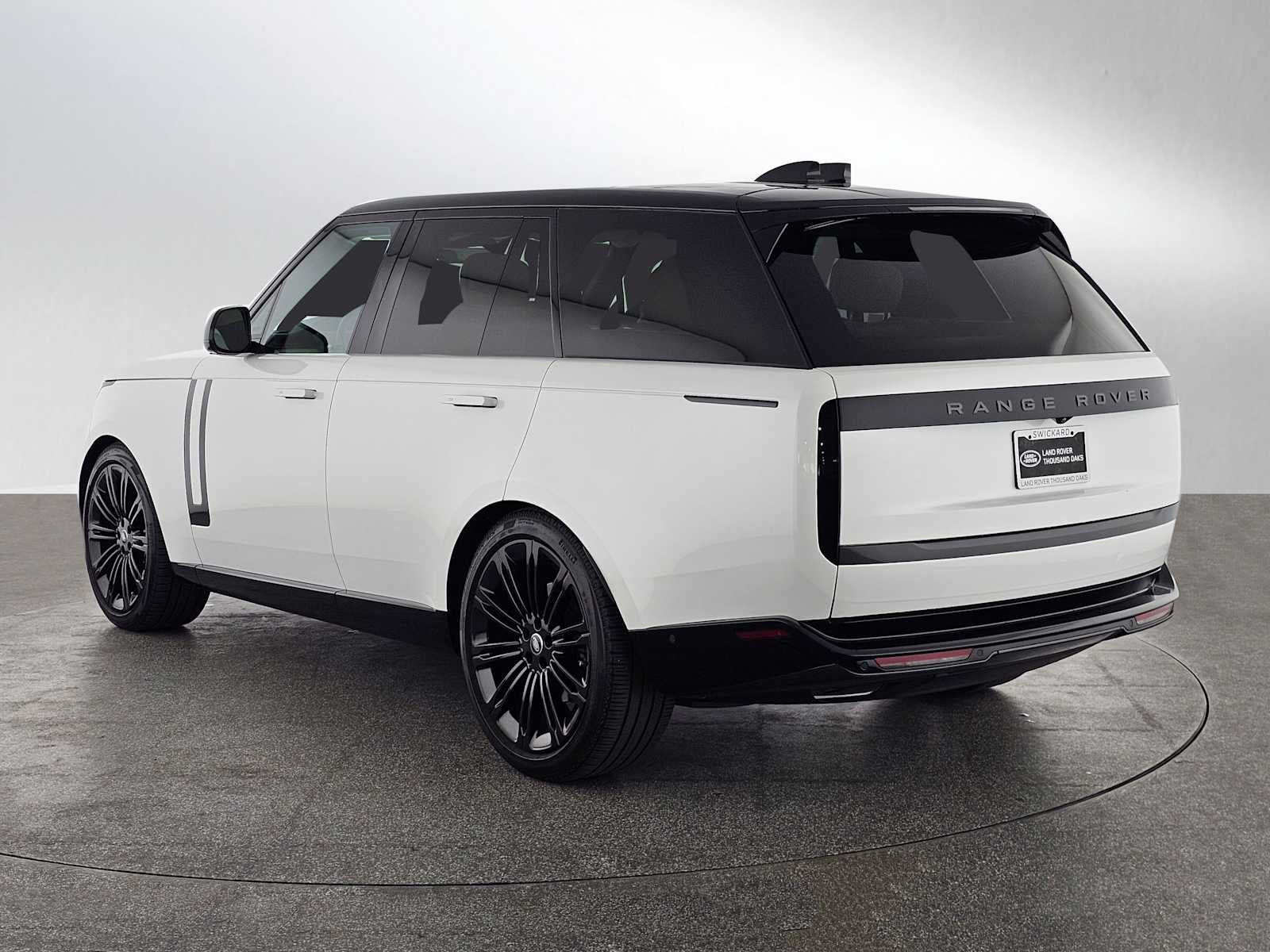 2025 Land Rover Range Rover SE