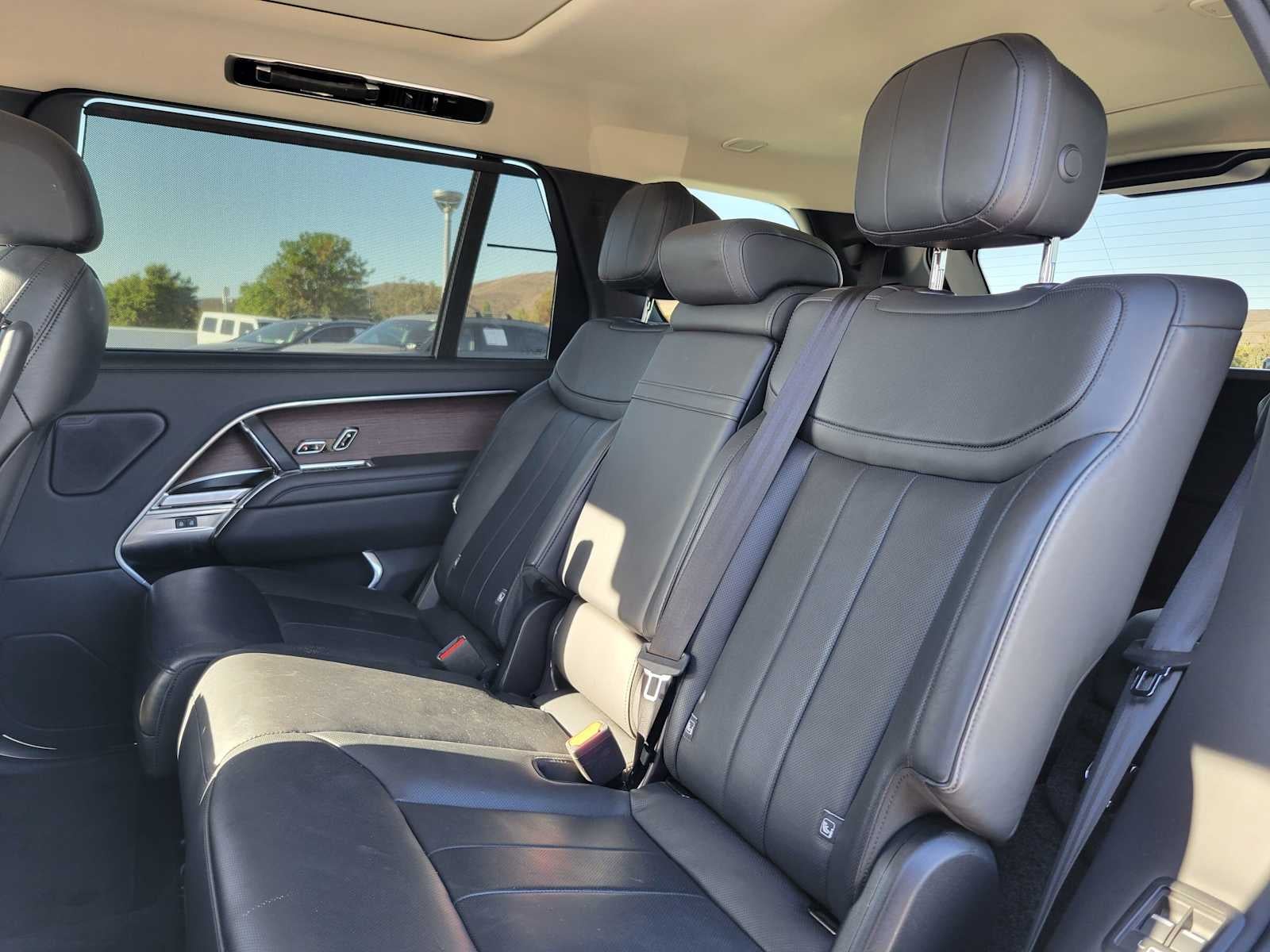 2025 Land Rover Range Rover SE
