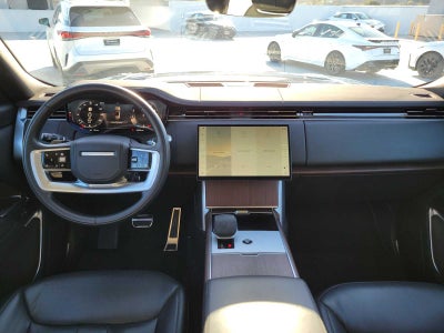 2025 Land Rover Range Rover SE