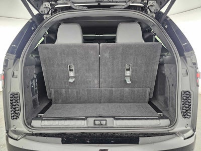 2025 Land Rover Discovery Dynamic SE