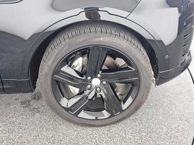 2025 Land Rover Discovery Dynamic SE