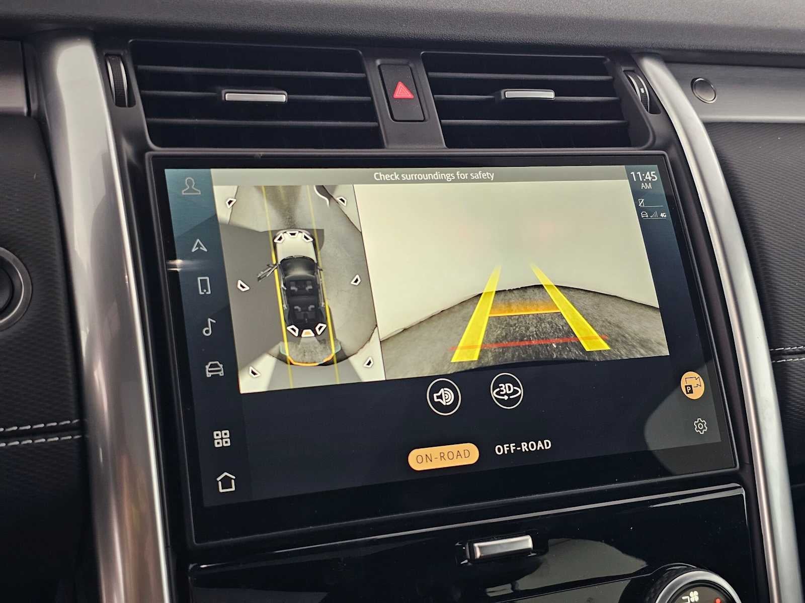 2025 Land Rover Discovery Dynamic SE