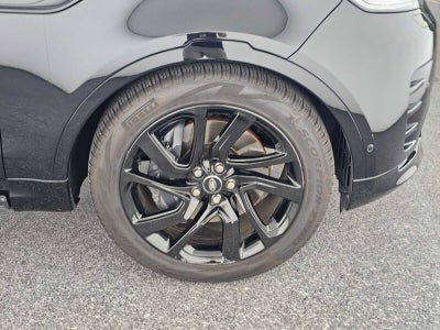 2025 Land Rover Discovery Dynamic SE