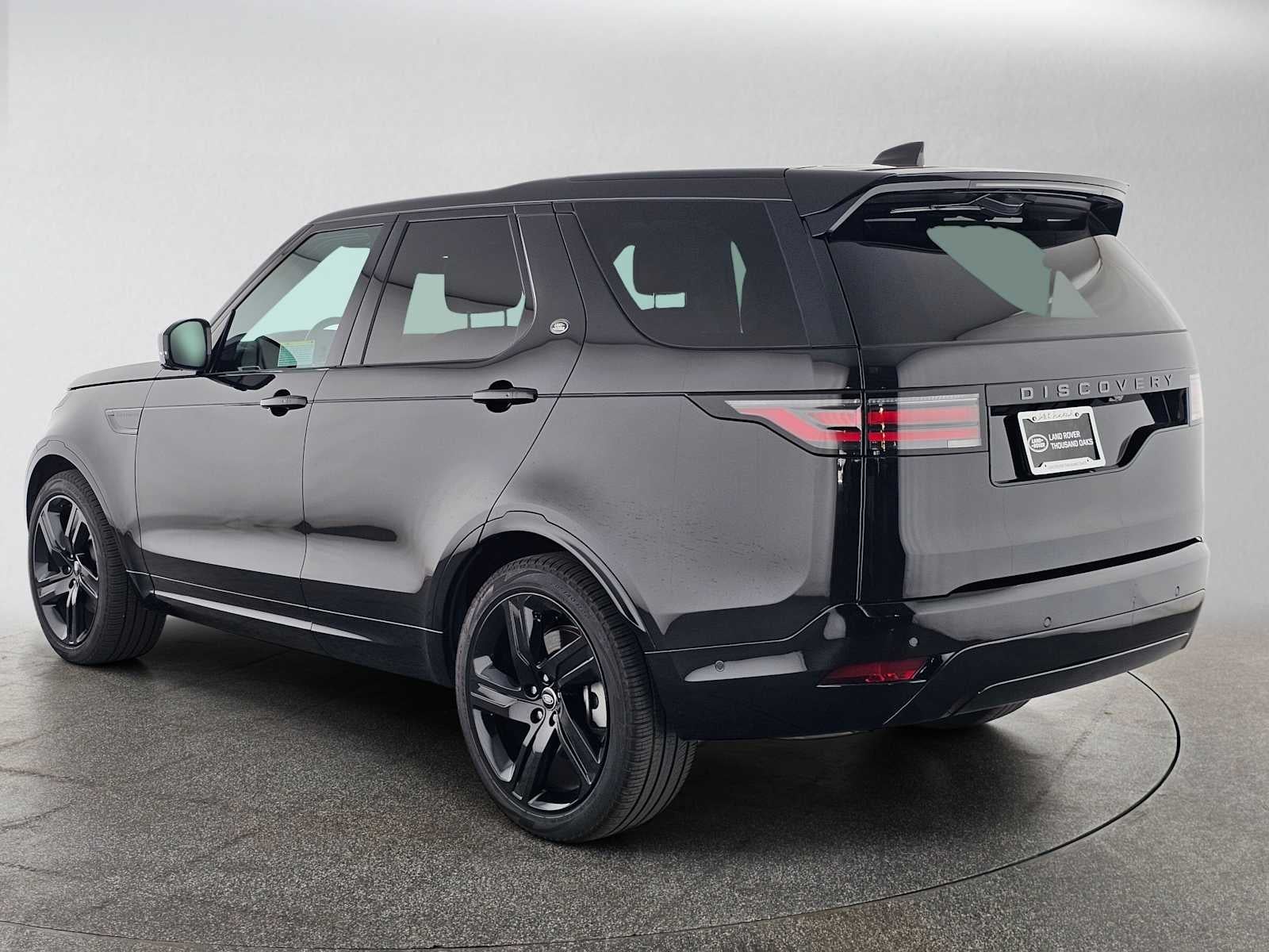 2025 Land Rover Discovery Dynamic SE
