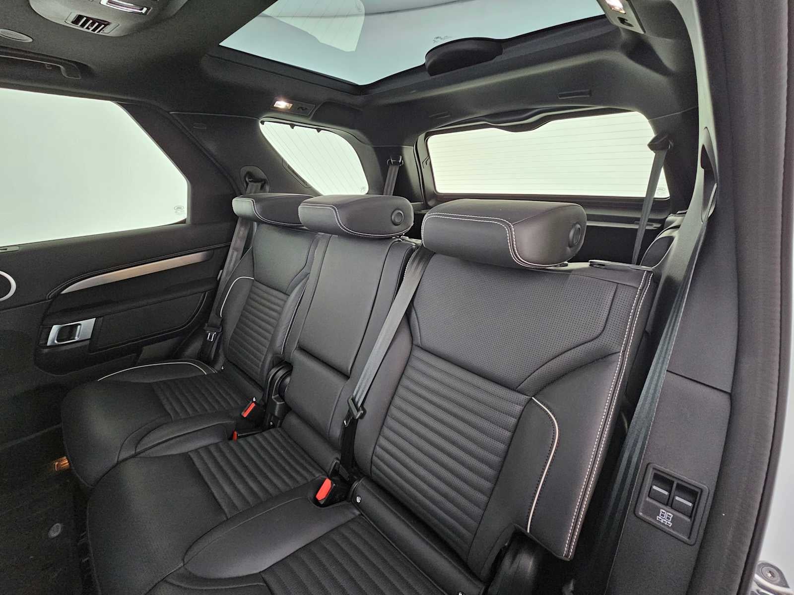 2023 Land Rover Discovery HSE R-Dynamic